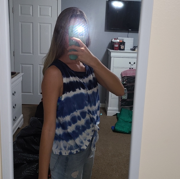 Tank top - Picture 2 of 2